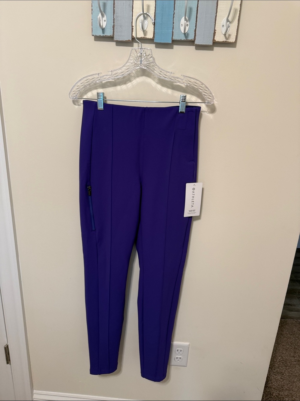 Athleta Women’s Vibrant Purple Glacier Snow Skinny Pants / Size 6 / Brand NWT